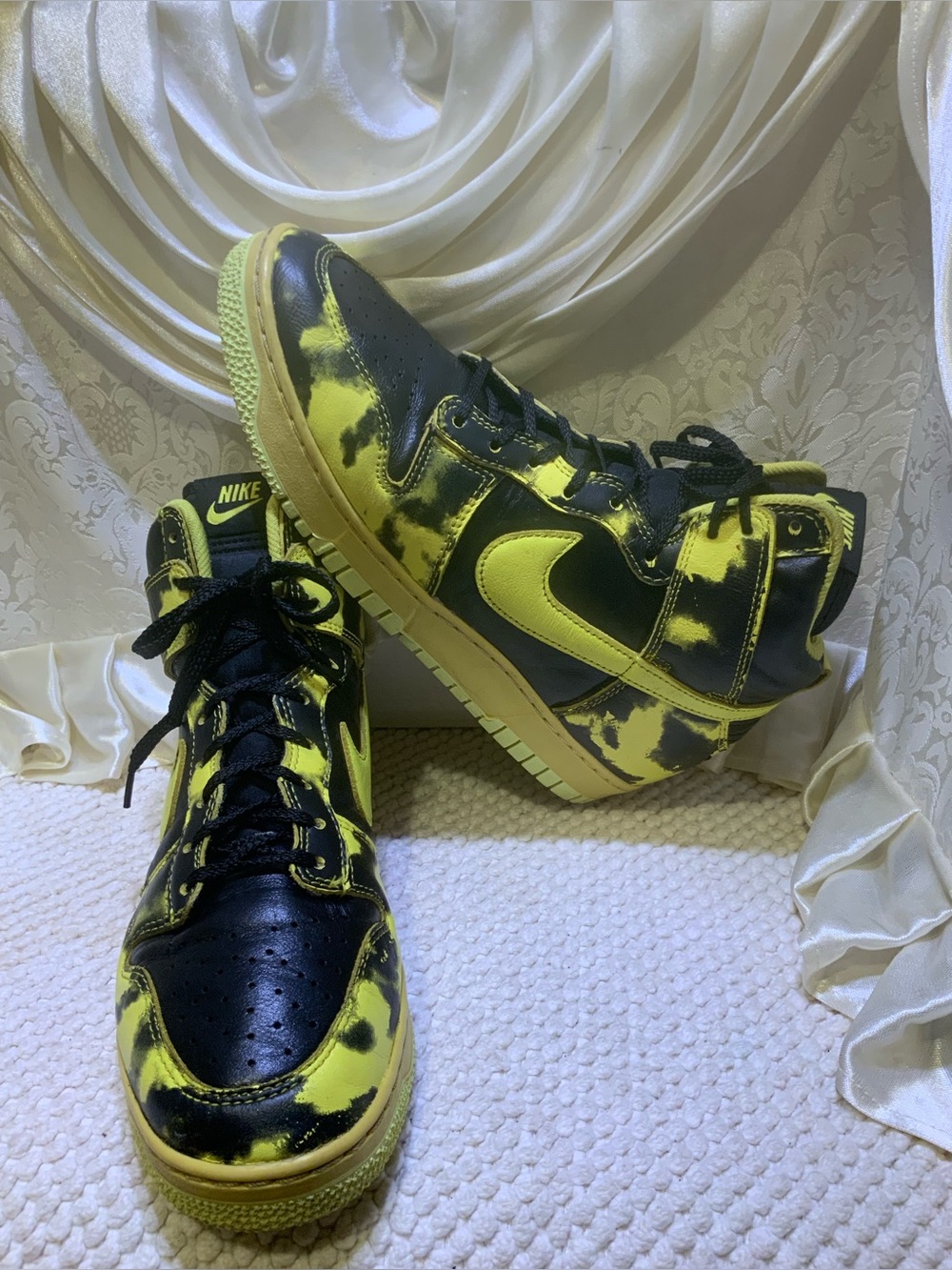 NIKE - Picture 5 of 14